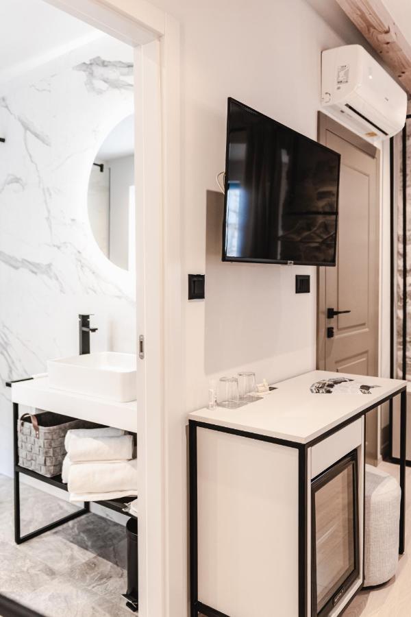 Amoretta Apartment
